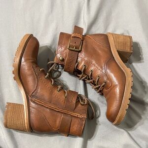 Zodiac Brown suede Ankle Boots. Size 6 1/2.